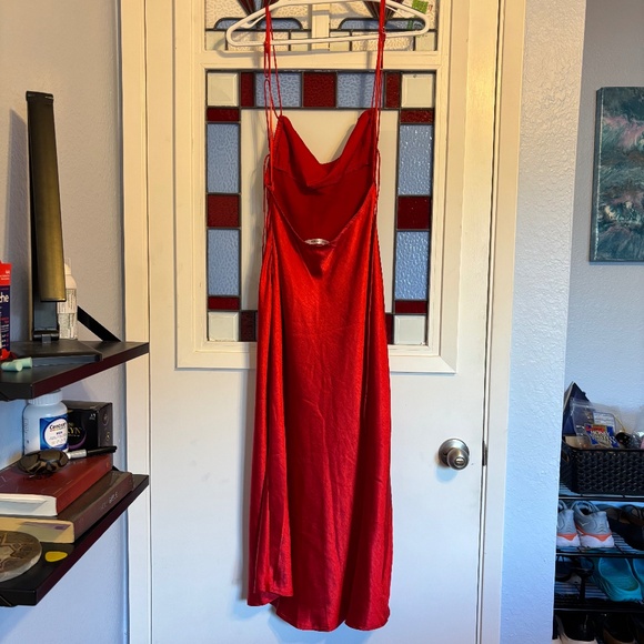 Red Open Back Satin Midi Dress - Picture 4 of 7